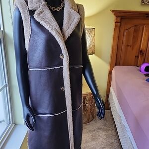 Women's Shearling Lined Sleeveless Coat
